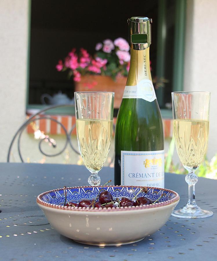 Le Logis Du Pressoir Chambre D'Hotes Bed & Breakfast In Beautiful 18Th Century Estate In The Heart Of The Loire Valley With Heated Pool And Extensive Grounds Bed and Breakfast Les Bois-d'Anjou Eksteriør billede