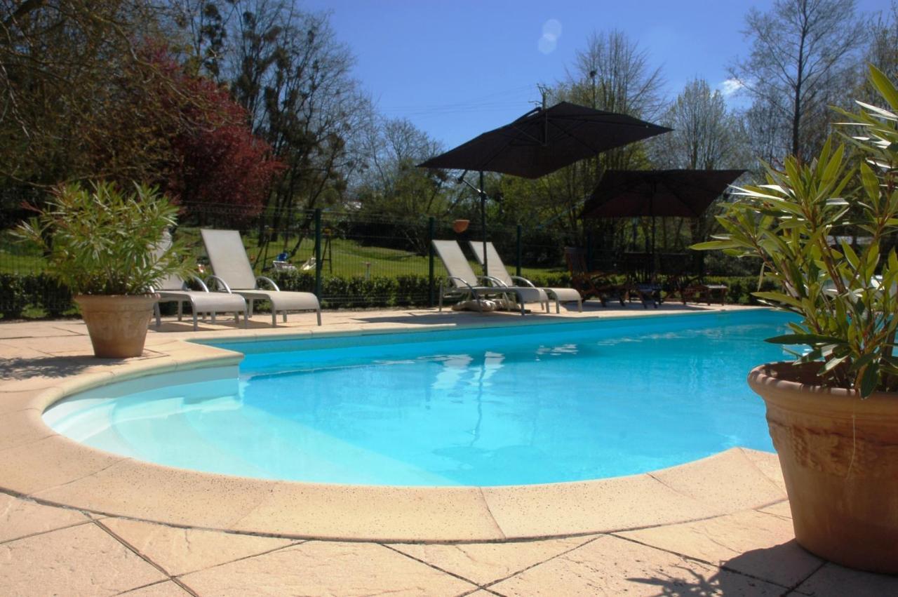 Le Logis Du Pressoir Chambre D'Hotes Bed & Breakfast In Beautiful 18Th Century Estate In The Heart Of The Loire Valley With Heated Pool And Extensive Grounds Bed and Breakfast Les Bois-d'Anjou Eksteriør billede