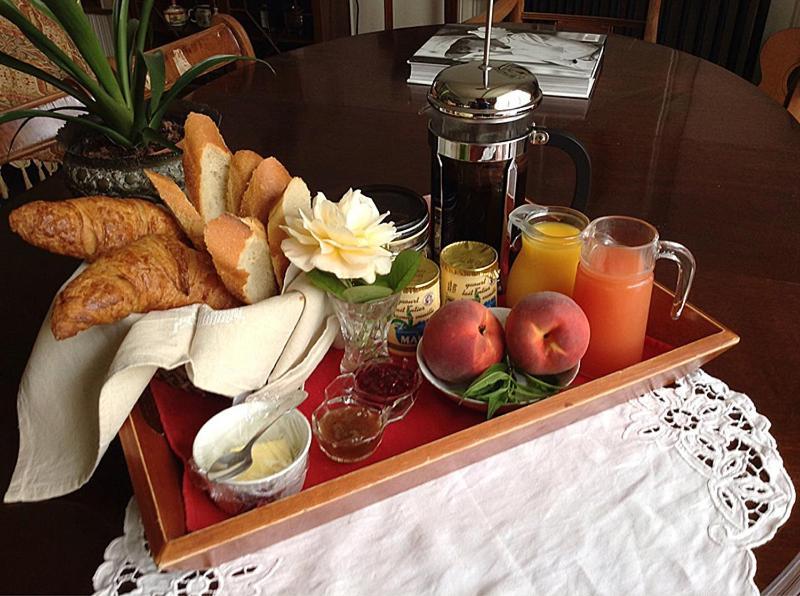 Le Logis Du Pressoir Chambre D'Hotes Bed & Breakfast In Beautiful 18Th Century Estate In The Heart Of The Loire Valley With Heated Pool And Extensive Grounds Bed and Breakfast Les Bois-d'Anjou Eksteriør billede